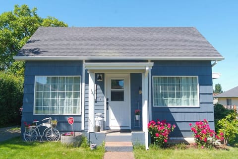 Harvest Ridge on an early summer day
