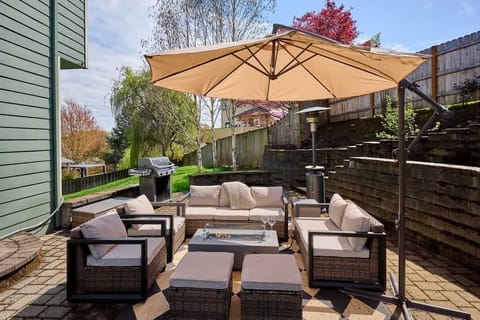 Have fun and relax in our outdoor seating area! Open up the umbrella if you need some shade, turn on the fire pit for smores or grill up a meal on our BBQ!