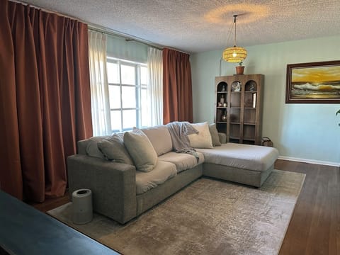 Sofa pulls out into queen bed