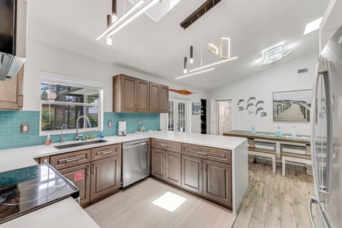 707SaybrookSt_1364_HDR