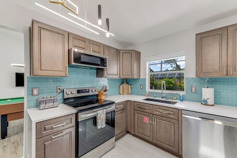 707SaybrookSt_1369_HDR