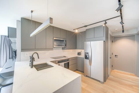 Kitchen | Trash Bags & Paper Towels