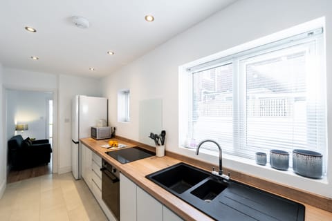 Ground floor: Kitchen