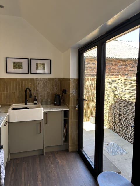 Kitchen and bi-folds