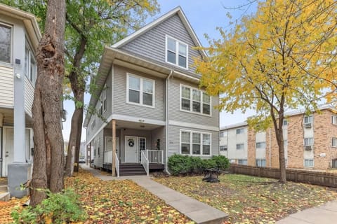 2-web-or-mls-2808-Colfax-Ave-002