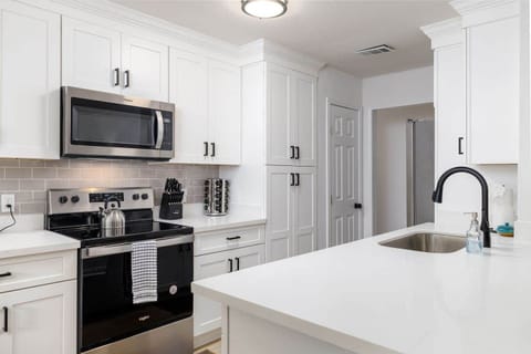 Stove & Microwave for your Inner Chef