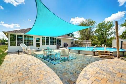 Dunnellon Vacation Rental | 3BR | 2BA | 1 Step to Enter | 1,600 Sq Ft
