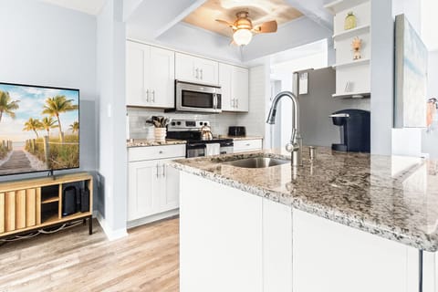 Fully equipped kitchen with appliances