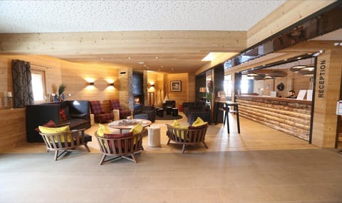 Entrance / Reception
