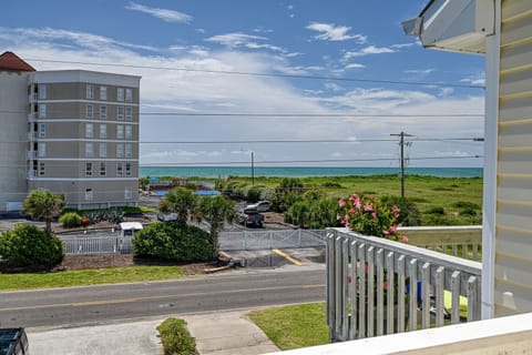Ocean View From Queen Guest Room Sun Deck