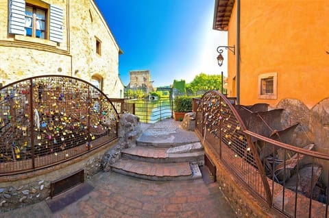 Borghetto (2)