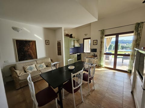 Kitchen, Living Room