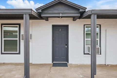Private Entrance Enjoy your own secure and private entryway with keyless access — convenient, safe, and hassle-free for your stay.