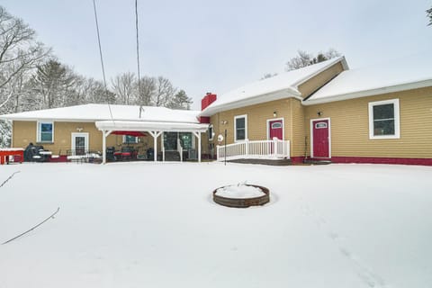 Backyard | Wood-Burning Fire Pit