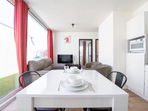 Furniture, Interior Design, Flooring, Floor, Ceiling, Room, Chair, Kitchen & Dining Room Table, Table, Apartment