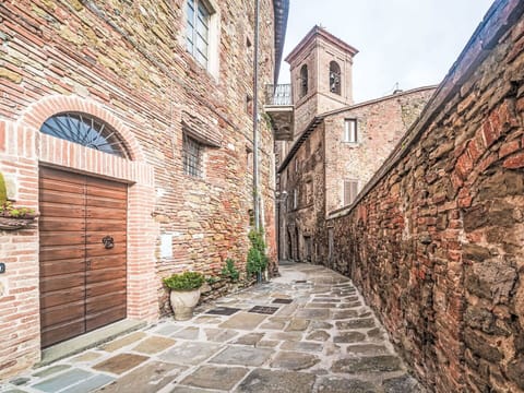 Mountain Range, Hill Station, Cottage, Valley, Slope, Village, Mountain Village, Alps, Ridge, Massif