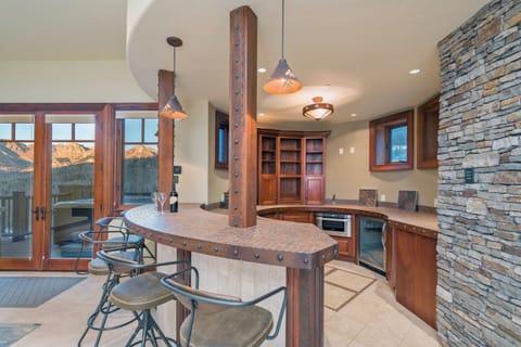 13-telluride-two-trails-bar