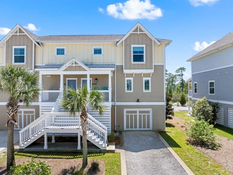 Welcome to Salt Air at Lost Key Villas