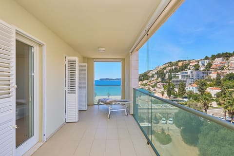 Balcony with sea view