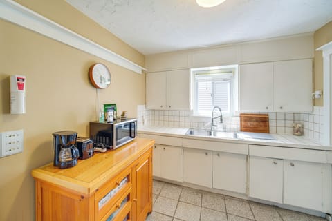 Kitchen | 1st Floor | Cooking Basics | Stove/Oven