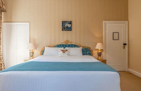 Suite with 1 Double bed