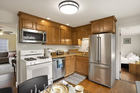 Everything you need is right here—cook, dine, and unwind without missing a beat.