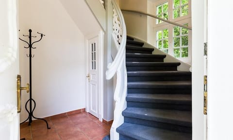 Entrance Hall with Elegant Staircase