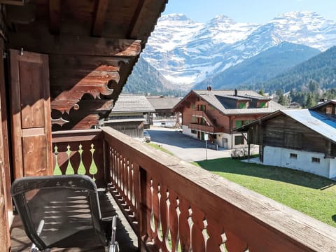 Mountain Range, Hill Station, Valley, Alps, Ridge, Glacial Landform, Balcony, Mountain Village, Massif, Summit