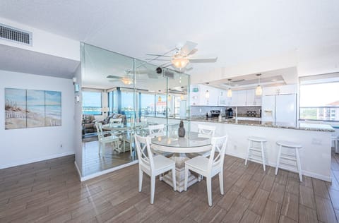 10-web-or-mls-Dining Room 1-2