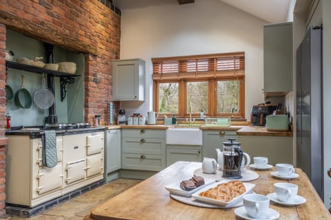 The Summer House - Kitchen