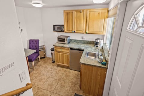 Another view of the fully equipped kitchen- extra space for your comfort!