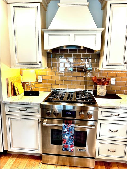 2nd Floor Kitchen - Gas stove with pot filler. 