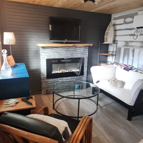 Main Living, dog not included