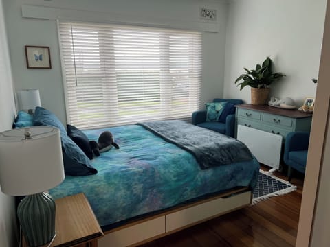 Bedroom 1- ocean views