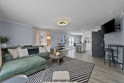 Open flow from living to dining – ideal for gathering together.