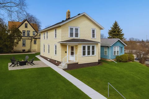 This is AI generated photo as we currently awaiting the landscaping to come in.