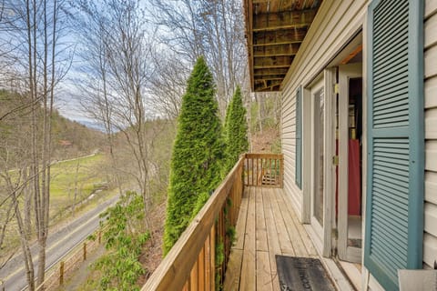 Balcony | Mountain & Pond Views