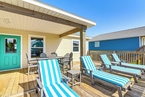 Surfside Beach Vacation Rental | 3BR | 2BA | 20 Steps to Enter | 1,040 Sq Ft