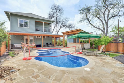 San Antonio Vacation Rental | 5BR | 4.5BA | 3,500 Sq Ft | Step-Free Entry