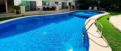Pool (1)