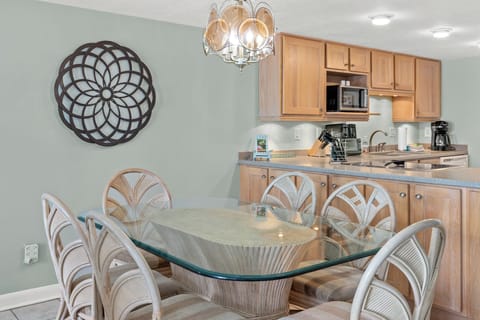 Pinnacle Port Unit B2-505 10