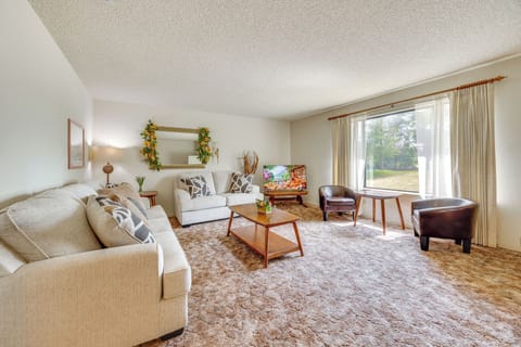 Coarsegold Vacation Rental | 3BR | 2BA | 1,340 Sq Ft | Step-Free Entry