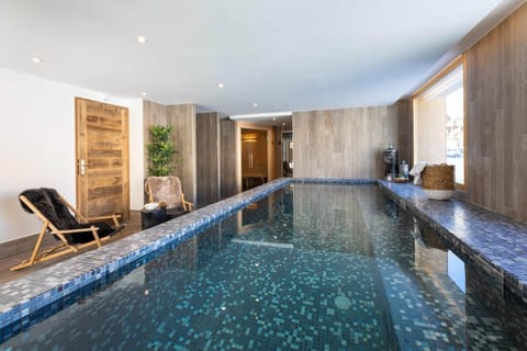 Holiday Home Swimming Pool
