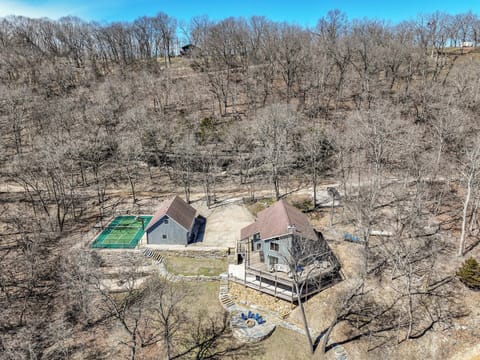 Lake Access, Fire Pit, Pickleball Court