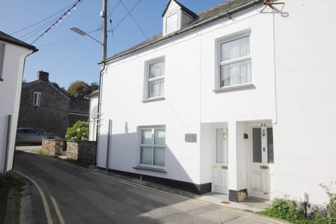 Front elevation  of 36 High Street Holiday Cottage, Padstow, North Cornwall