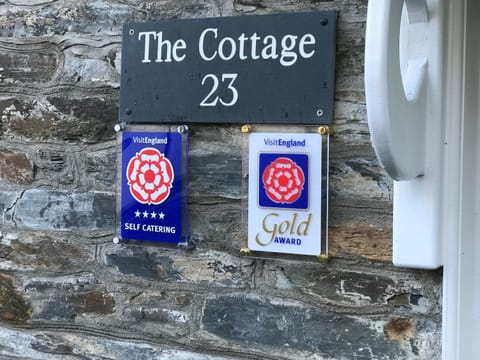 Number plate and AA Rosette Awards at The Cottage holiday cottage in, Padstow, North Cornwall