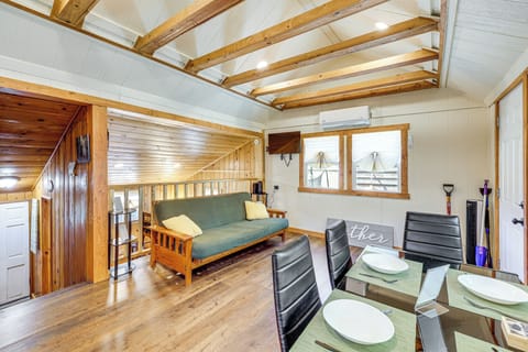 Lake Arrowhead Vacation Rental | Studio | 1BA | 495 Sq Ft | Stairs Required