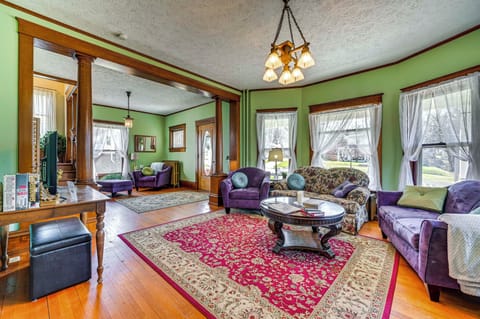 Atlantic Vacation Rental | 5BR | 1.5BA | 2,100 Sq Ft | 3 Steps to Enter