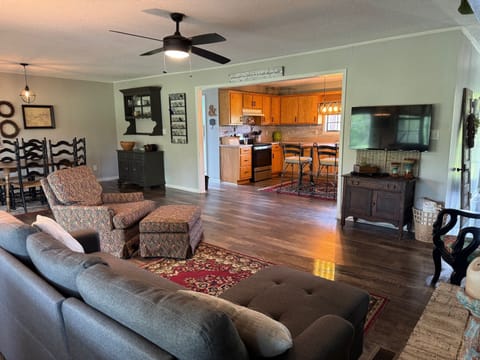 Living room with Smart TV and DVD Player.