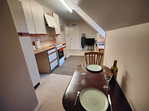 kitchen / dining area